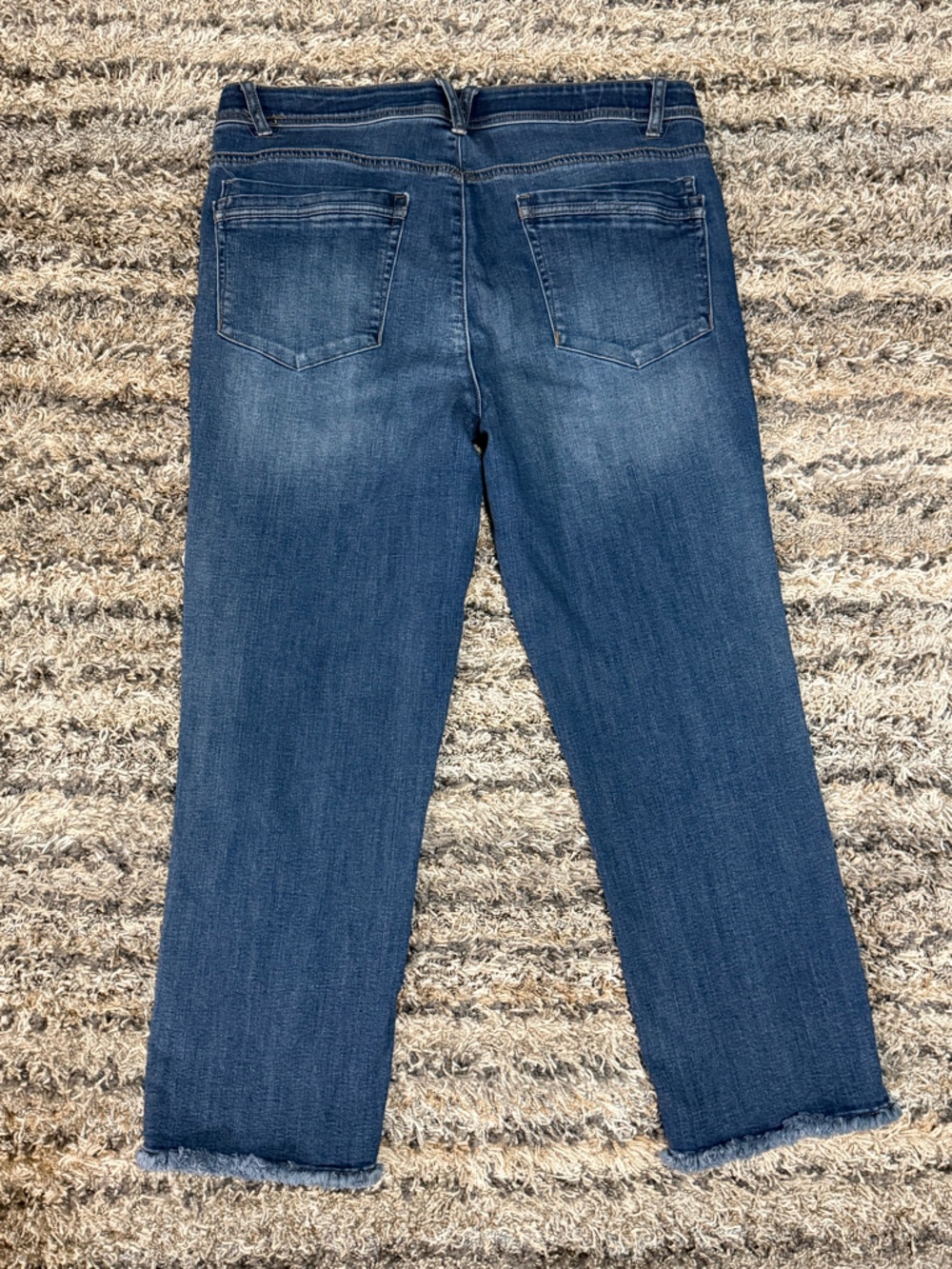 Democracy Straight-Leg Ankle Cropped Mid-Rise Blue Jeans - Picture 9 of 11